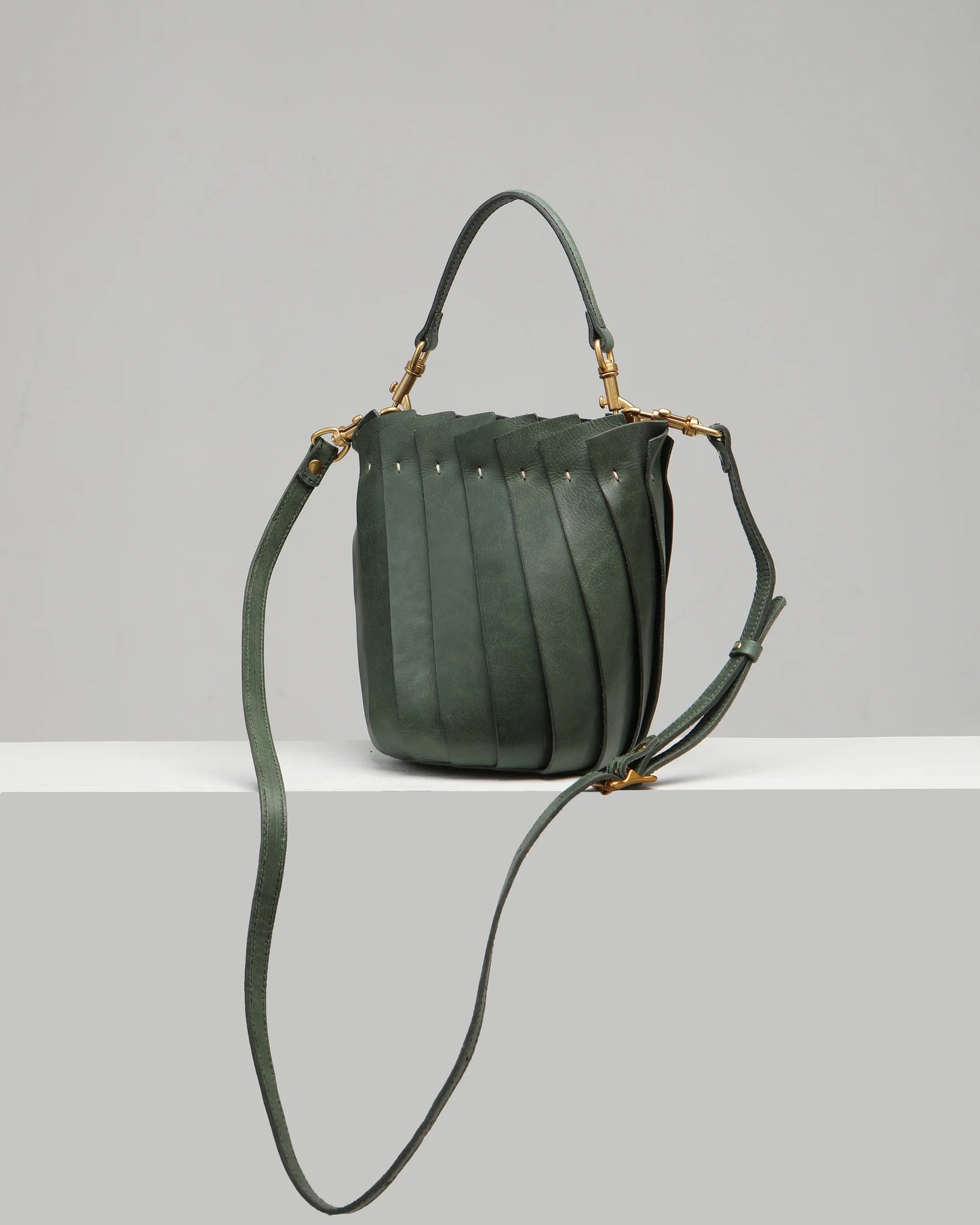 Bloom Bucket Tote - Hunter Green